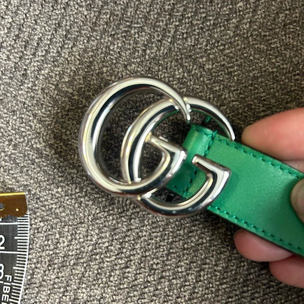 Gucci children’s belt sz m 27”